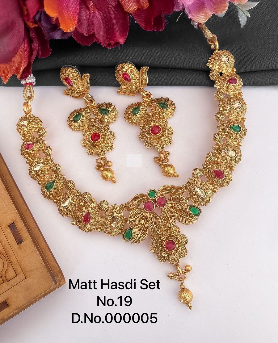 Rajwadi Style Matte Hasdi jewellery Set Catalog